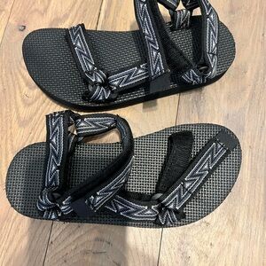 Teva Black Strappy Outdoor Sandals